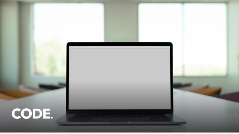 ノートパソコンの画面に表示されたウェブブラウザのウィンドウ(Chrome のセキュリティアップデートのイメージ)